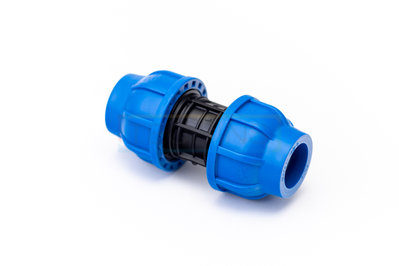 Spojka--priama-50x50-plastova-pre-rury-z